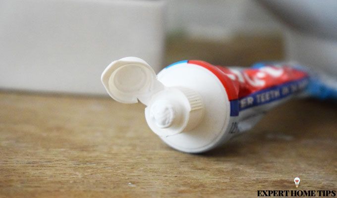 whitening toothpaste