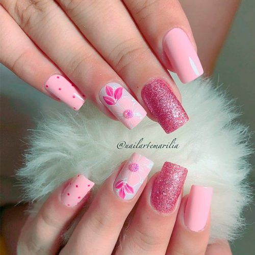 Pink Nails With Flowers #glitternails #pinknails #flowersnails