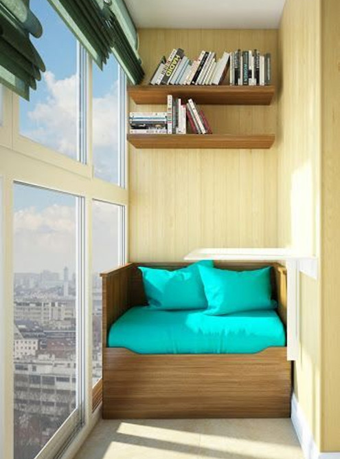 Идею такого дивана на балконе я тоже нашла в «Пинтересте». Фото: «Пинтерест»