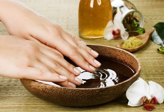 olive oil to strengthen nails
