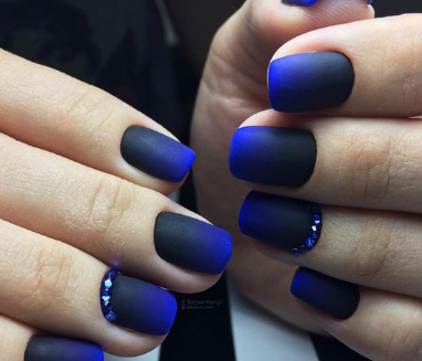 Черные ногти с синими тоном, черно-синие 2020