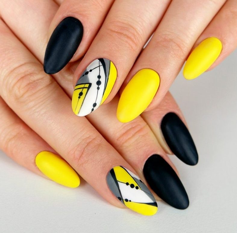 Черный с желтым маникюр ногтей 2020